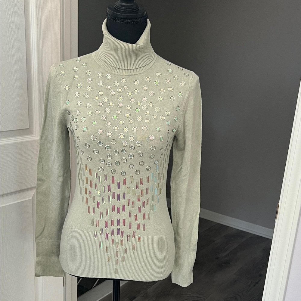 Stylish Cream Turtleneck Sweater with Sequin Design